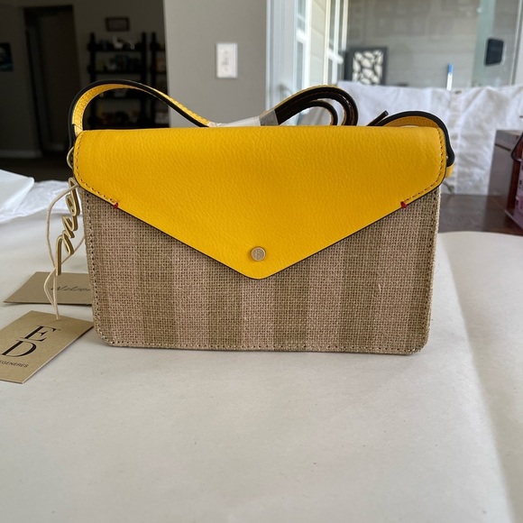 Ellen Degeneres leather and textile yellow/brown Purse - Picture 2 of 9